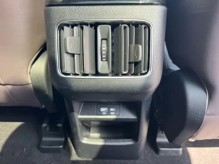 BYD Song PLUS EV 2024 Model Honor Edition 520KM Luxury Model – фото 10