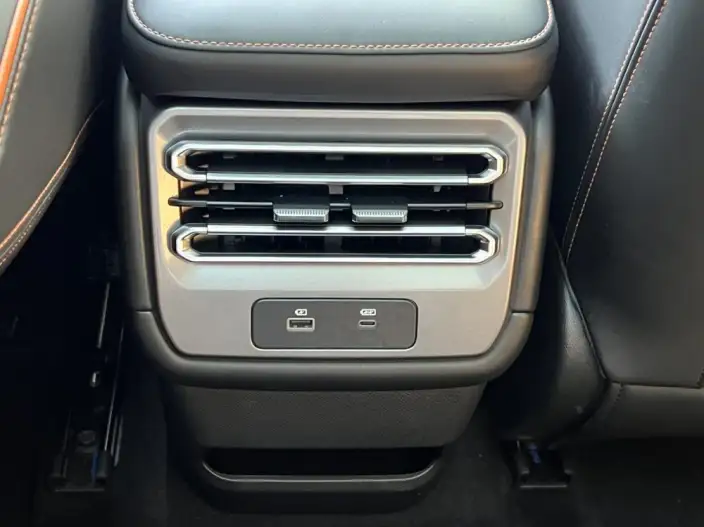 **Jetour Shanhai T1** 2025 Model 1.5TD DHT 150KM 2WD Land Rover Discovery Edition – фото 7