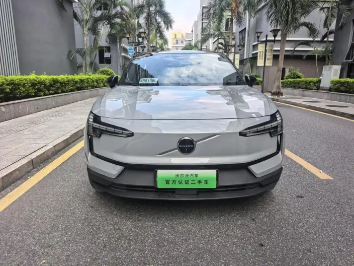 Volvo EX30 2025 Model Rear Drive Long Battery Life Pro Edition Plus – фото 2