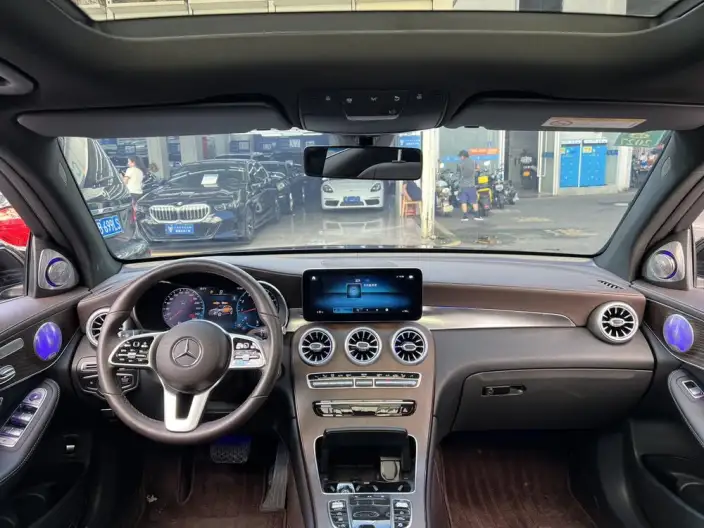 Mercedes-Benz GLC 2022 Model Facelift GLC 300 L 4MATIC Dynamic Model Collector Edition – фото 6