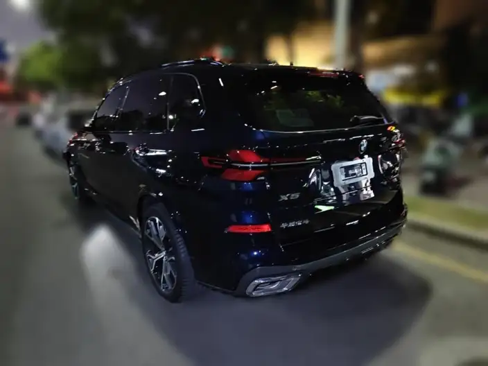BMW X5 2023 Model xDrive30Li Exclusive Model M Sports Night Set