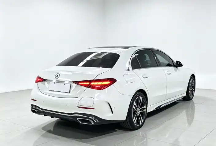 Mercedes-Benz C-Class PHEV 2023 Model Facelift C 350 eL – фото 6