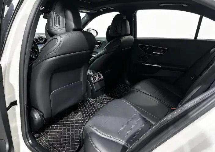 Mercedes-Benz C-Class PHEV 2023 Model Facelift C 350 eL – фото 9