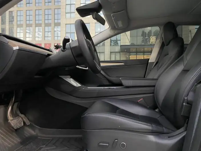 Model Y 2022 Model Rear-wheel drive version – фото 9