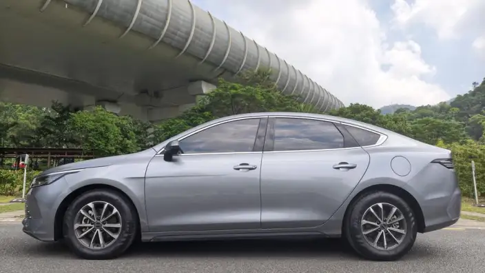 BYD Destroyer 05 2024 Model Honor Edition DM-i 55KM Luxury Model