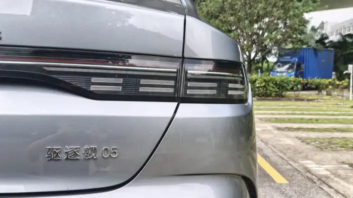 BYD Destroyer 05 2024 Model Honor Edition DM-i 55KM Luxury Model – фото 9