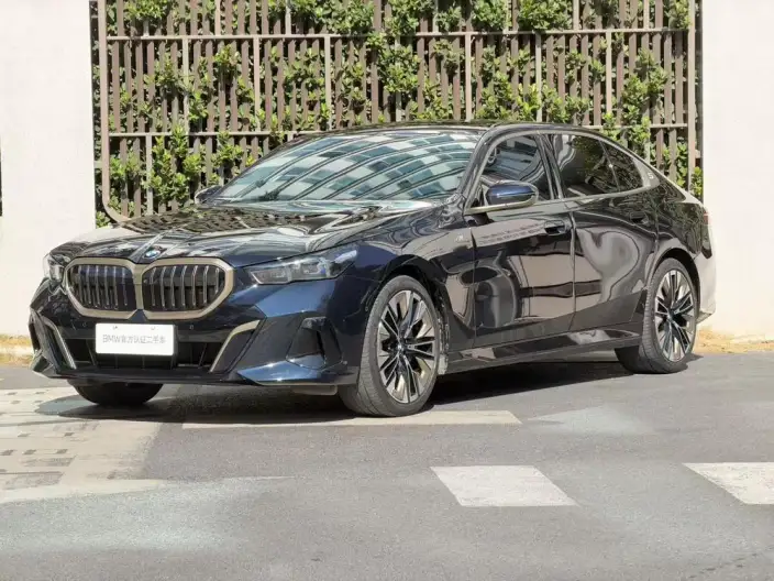 BMW 5 Series 2024 Model 530Li Exclusive Model M Sports Set