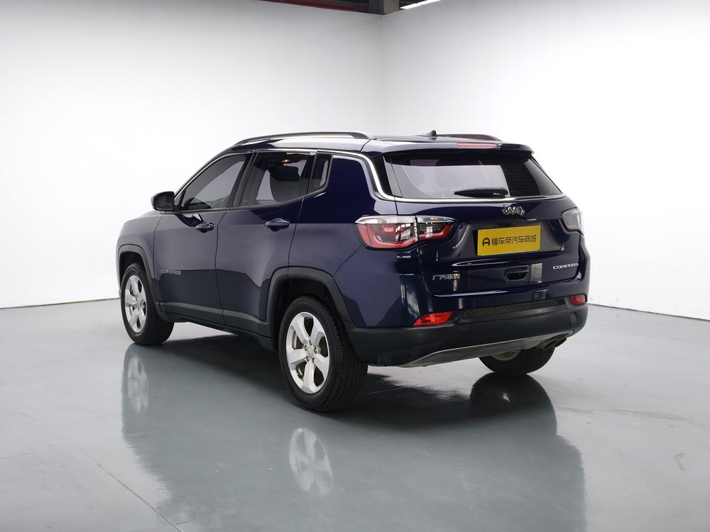 Jeep Compass 2019 220T Automatic Family Enjoyment – фото 5