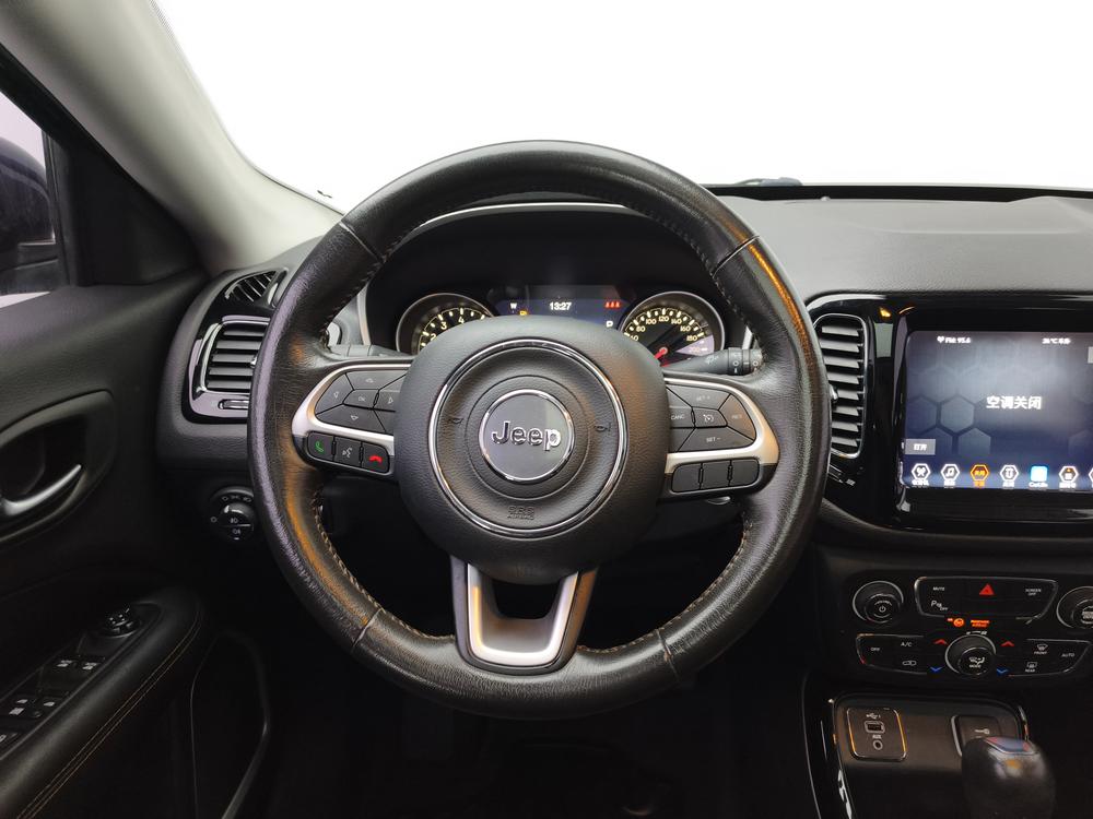 Jeep Compass 2019 220T Automatic Family Enjoyment – фото 16