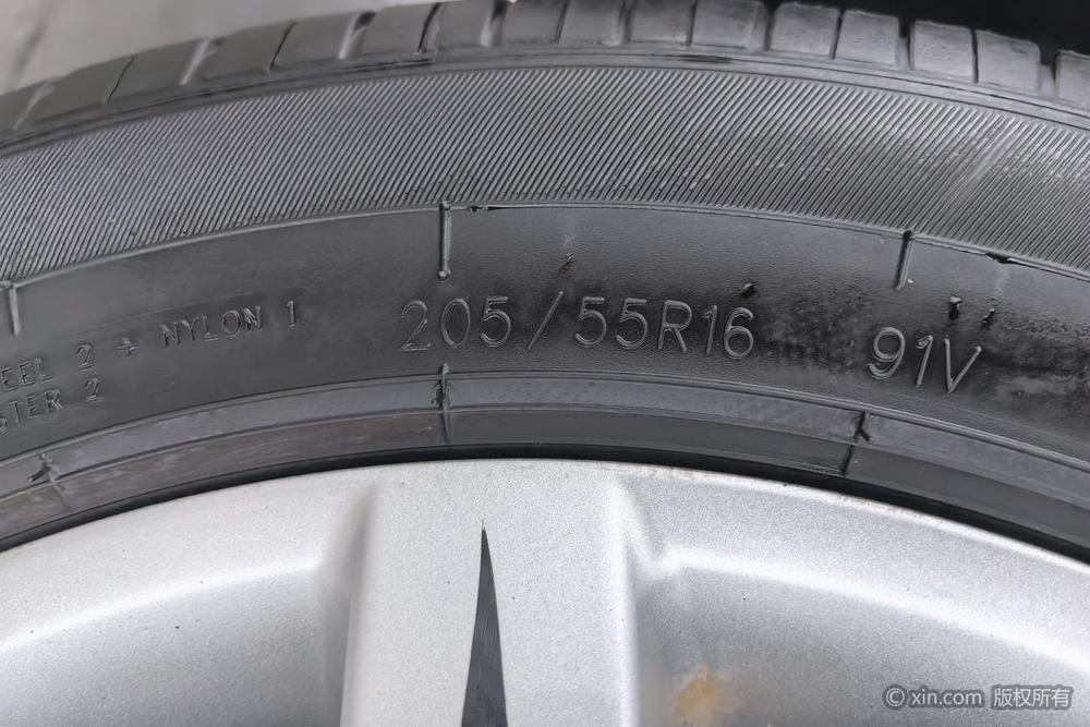 PEUGEOT 308 2013 модификация 1.6L Manual Fashion тип – фото 9