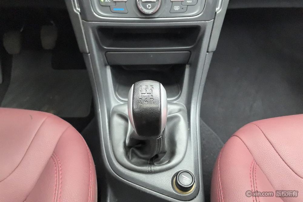 PEUGEOT 308 2013 модификация 1.6L Manual Fashion тип – фото 14