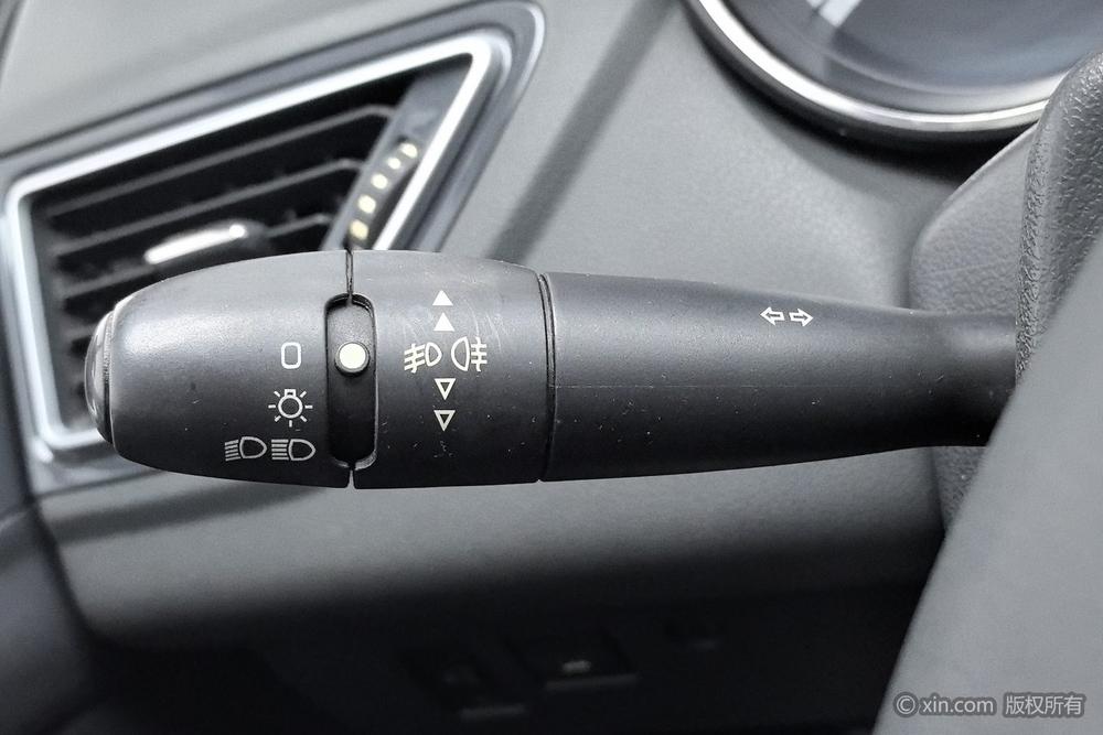PEUGEOT 308 2013 модификация 1.6L Manual Fashion тип – фото 15