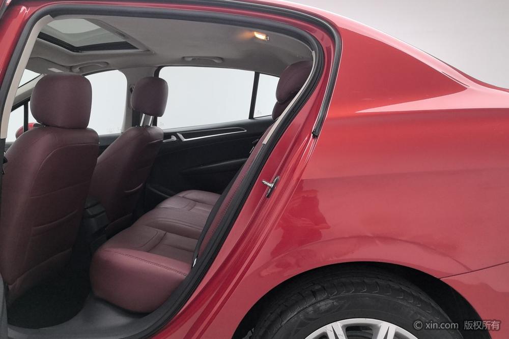 PEUGEOT 308 2013 модификация 1.6L Manual Fashion тип – фото 18