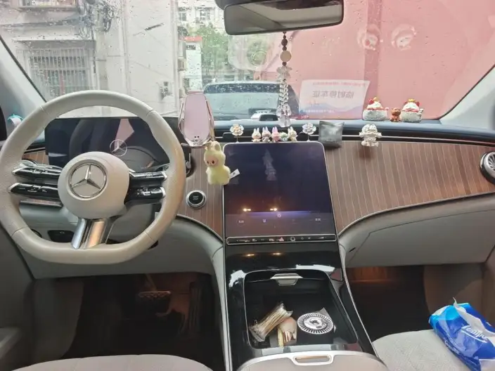 Mercedes-Benz EQE SUV 2023 Model EQE SUV 350 4MATIC Deluxe Edition – фото 5