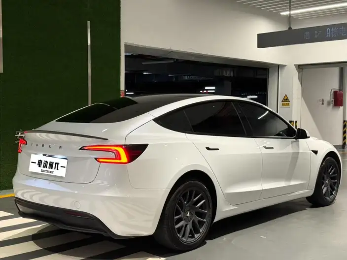 Model 3 2025 Model Long Battery Life Pro Rear-wheel drive version – фото 6