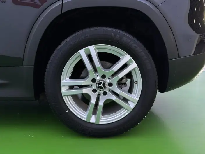 Mercedes-Benz GLB 2023 Model GLB 220 Dynamic Model – фото 7