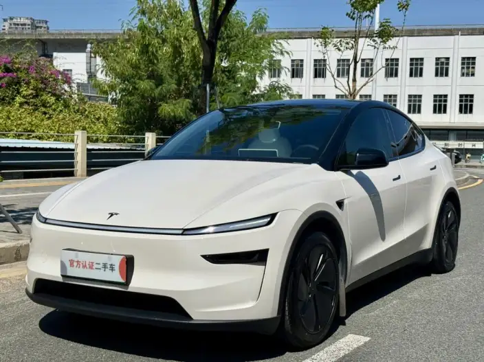 Model Y 2025 Model Rear-wheel drive version