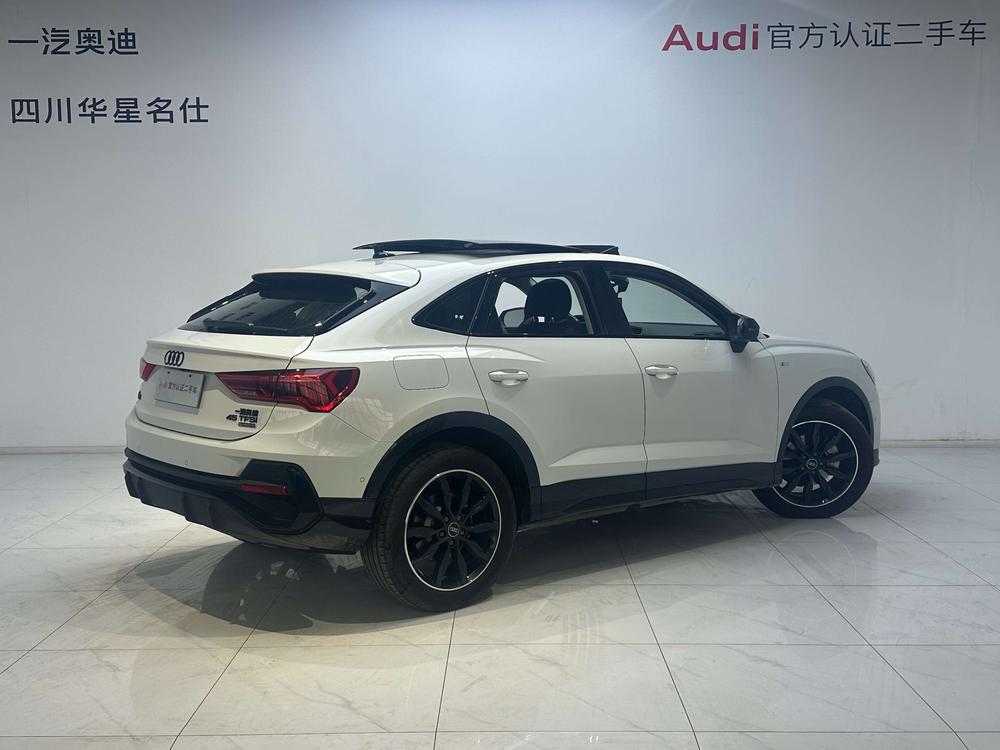 AUDI Q3 Sportback 2023 45 TFSI quattro Luxury – фото 4