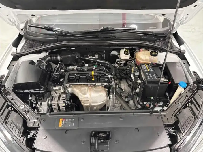 Roewe i5 2021 Model 1.5L CVT Platinum edition – фото 6