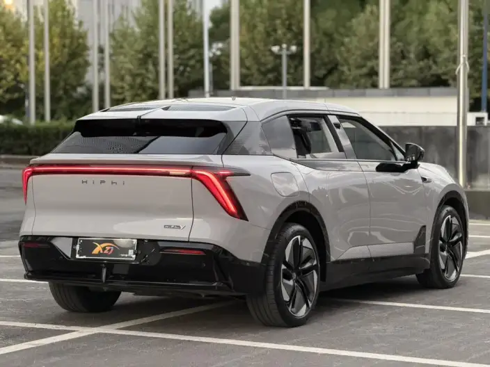 HiPhi HiPhi Y 2023 Model 560km Elite Edition – фото 6
