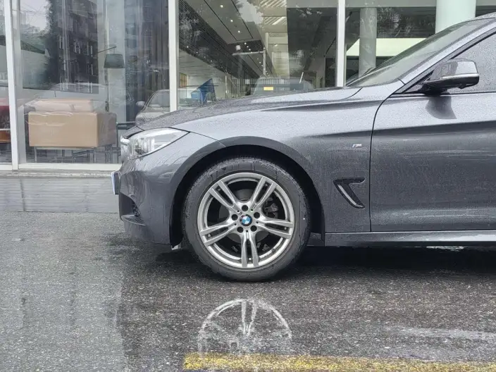 BMW 3 Series Gran Turismo 2020 Model 320i M Sports Set – фото 6