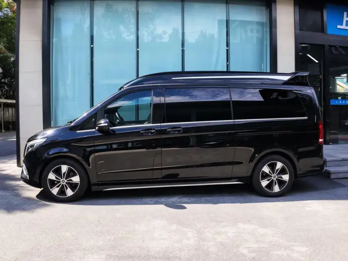 Mercedes-Benz V-Class 2022 Model V 260 L Long wheelbase Premium Edition