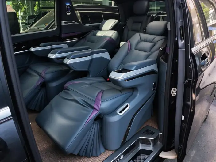 Mercedes-Benz V-Class 2022 Model V 260 L Long wheelbase Premium Edition – фото 7