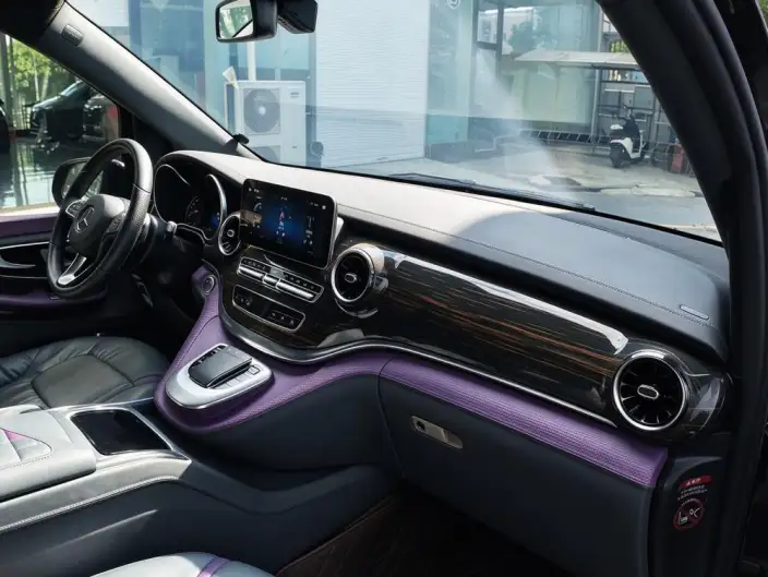 Mercedes-Benz V-Class 2022 Model V 260 L Long wheelbase Premium Edition – фото 8