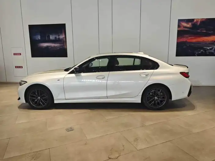 BMW 3 Series 2023 Model 325Li M Sports Night Set