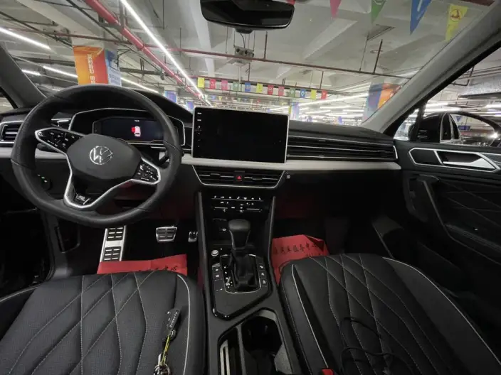 Volkswagen Tiguan L 2023 Model 330TSI 2WD R-Line Enjoy the version more – фото 6