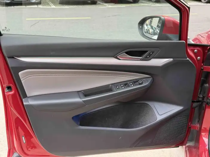 Volkswagen Golf 2023 Model 280TSI DSG Pro