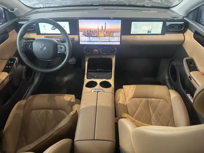 Leapmotor C01 2024 Model EV Edition 525 Exclusive Edition – фото 5