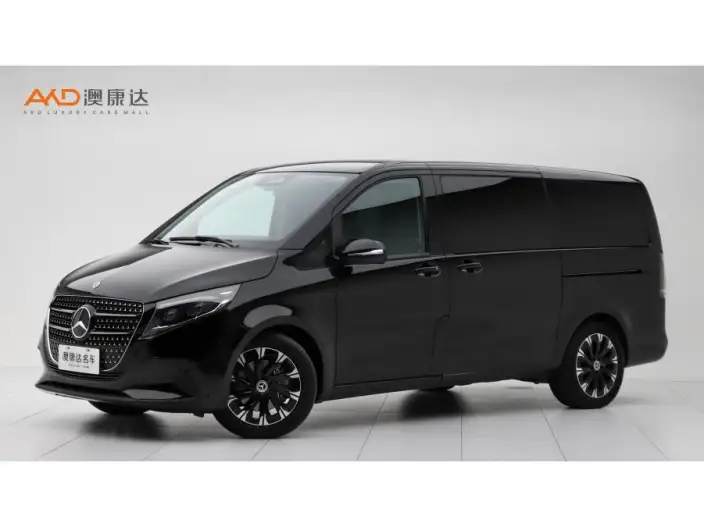 Mercedes-Benz V-Class 2024 Model V 300 Pilot Edition – фото 1