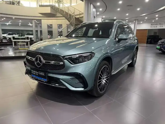 Mercedes-Benz GLC 2024 Model GLC 300 L 4MATIC Luxury Model 5 seat – фото 1
