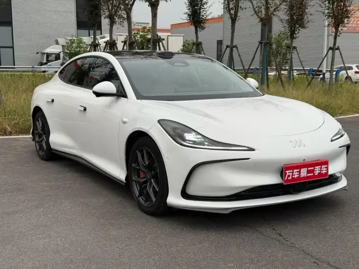 IM L6 2024 Model Max Standard Edition 75kWh – фото 3