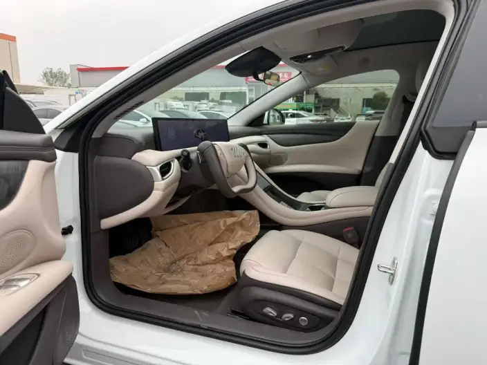 IM L6 2024 Model Max Standard Edition 75kWh – фото 8