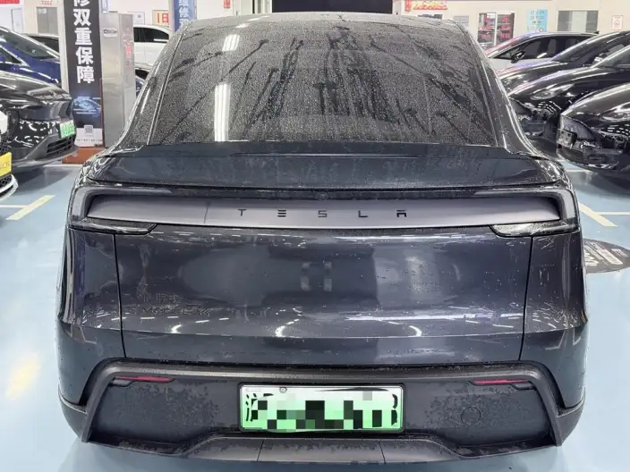 Model Y L 2026 Model Standard Edition – фото 4