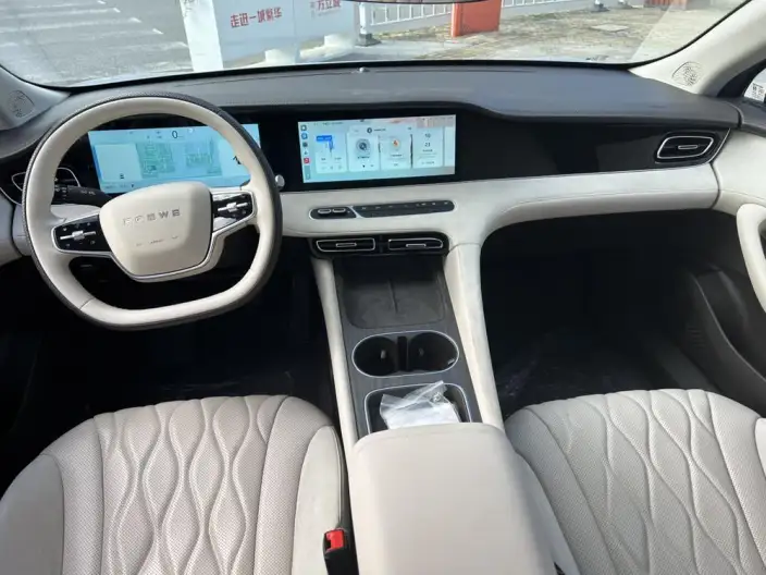 Roewe D7 EV 2023 Model 610 Rear Drive Ultimate Edition – фото 9