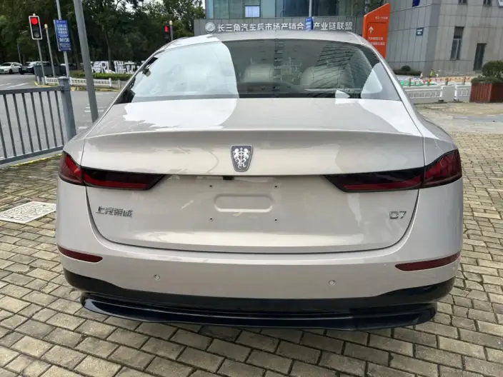 Roewe D7 EV 2024 Model 610km Rear Drive Zunrong Edition – фото 6