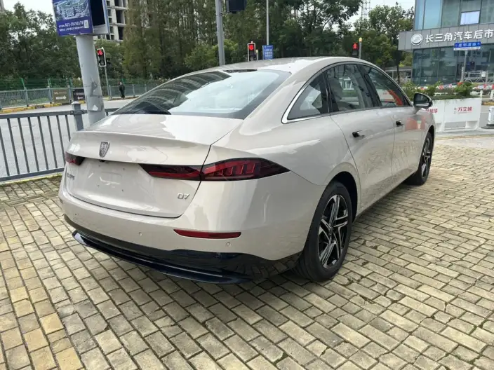 Roewe D7 EV 2024 Model 610km Rear Drive Zunrong Edition – фото 7