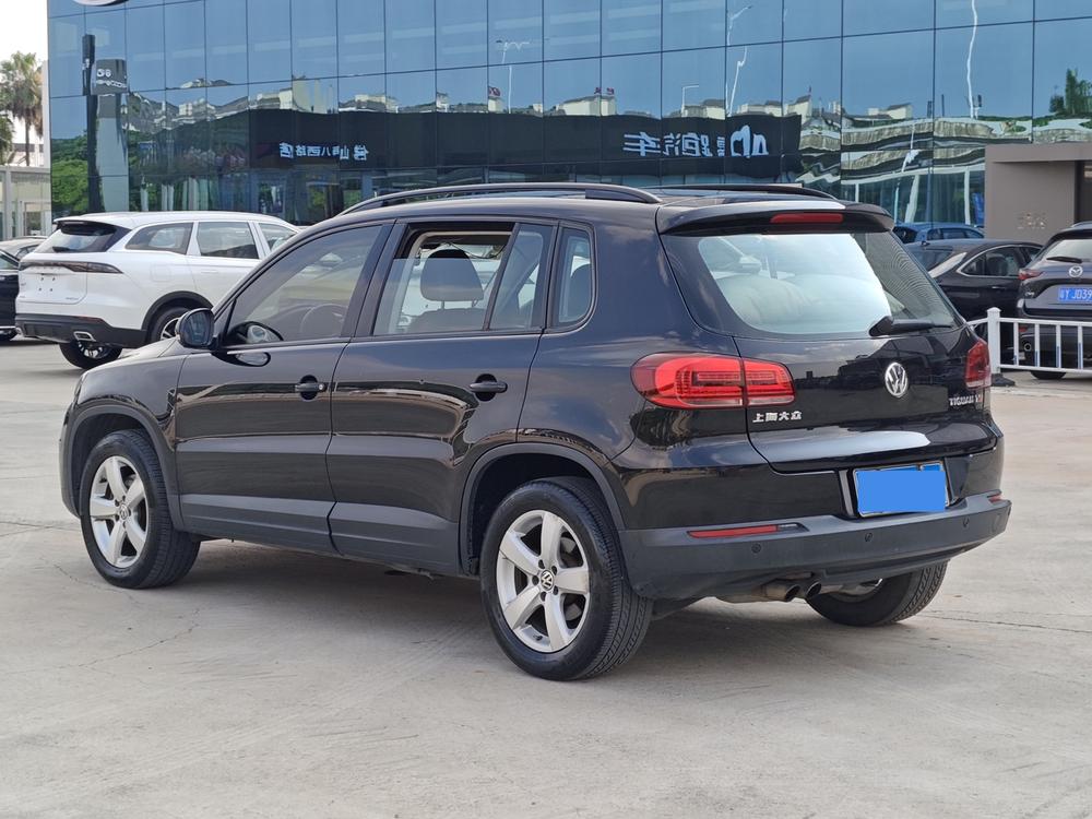 Volkswagen Tiguan 2013 модификация 1.8TSI автоматическое 2WD Comfort Edition – фото 4