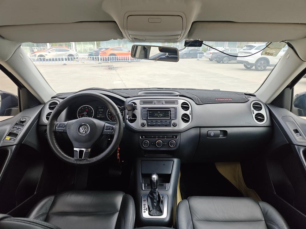 Volkswagen Tiguan 2013 модификация 1.8TSI автоматическое 2WD Comfort Edition – фото 9