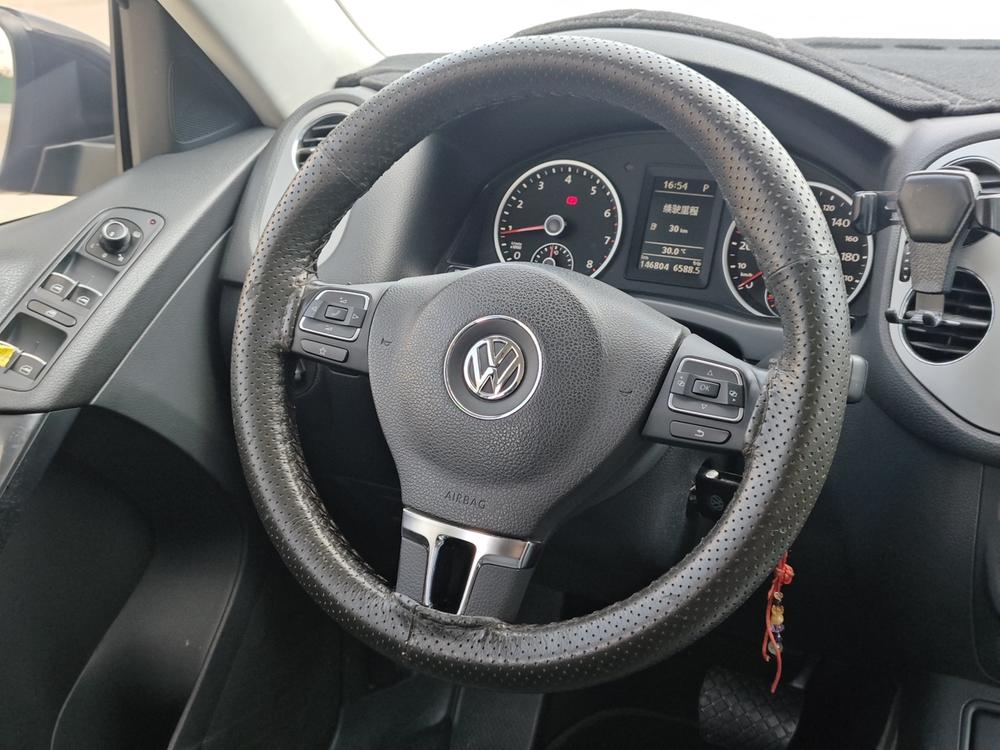 Volkswagen Tiguan 2013 модификация 1.8TSI автоматическое 2WD Comfort Edition – фото 11