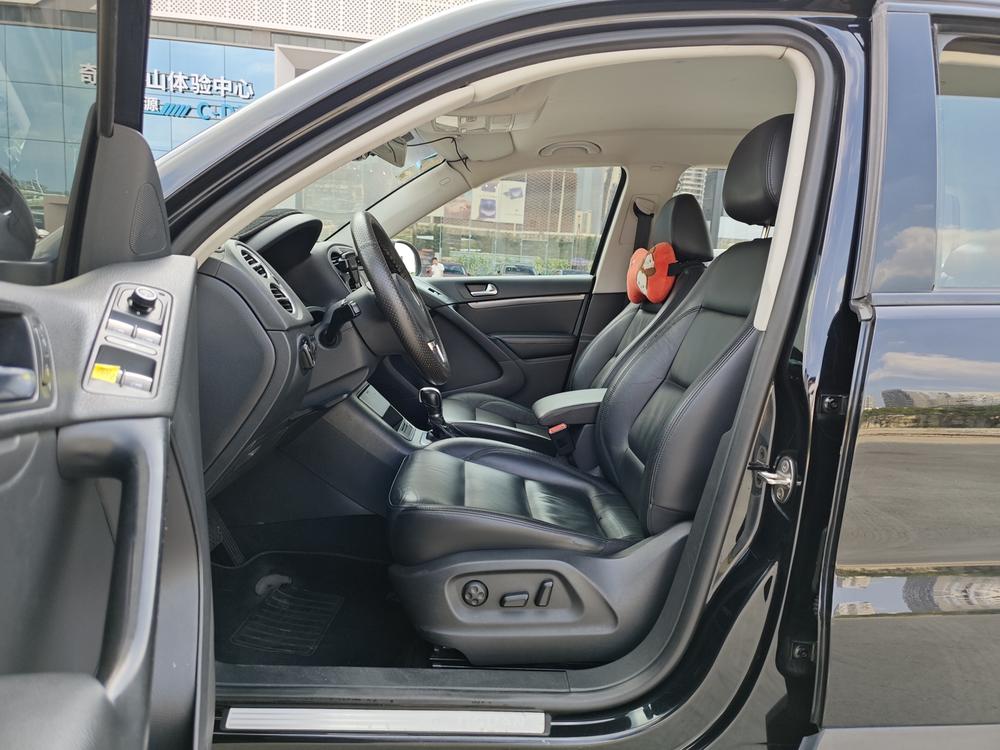 Volkswagen Tiguan 2013 модификация 1.8TSI автоматическое 2WD Comfort Edition – фото 12