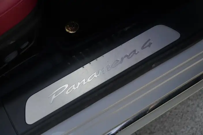Panamera E-Hybrid 2025 Model Panamera 4 E-Hybrid Executive Extended Edition 2.9T – фото 9