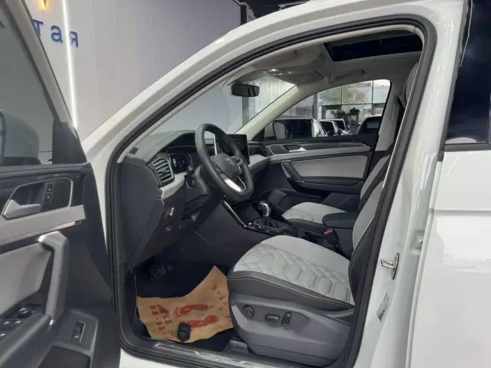 Volkswagen Tayron 2023 Model 280TSI 2WD Luxury Plus Advanced version – фото 8