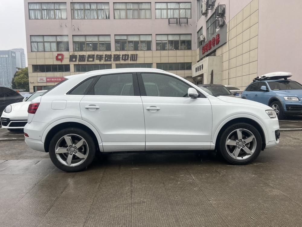 AUDI Q3 2015 модификация 35 TFSI quattro Million Memorial Lexiang – фото 5