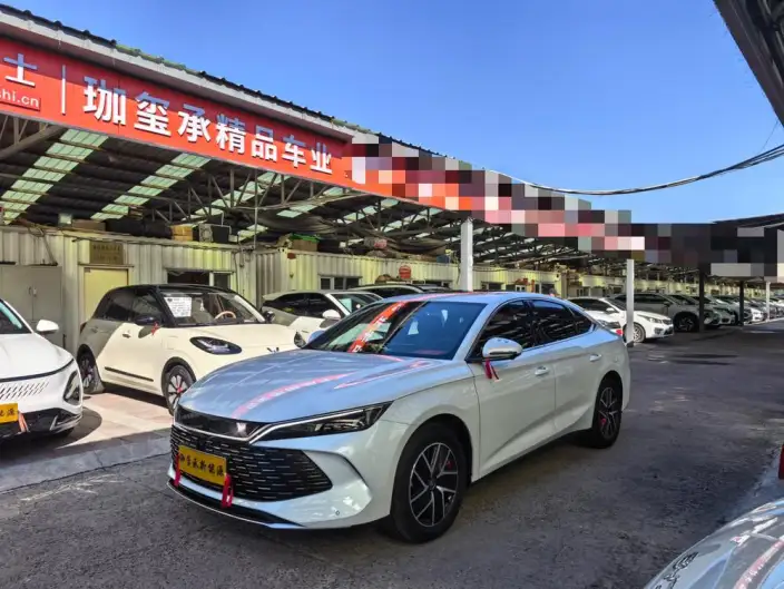 QinL DM 2024 Model DM-i 120KM Leading Model – фото 1