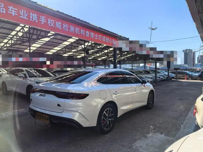 QinL DM 2024 Model DM-i 120KM Leading Model – фото 6