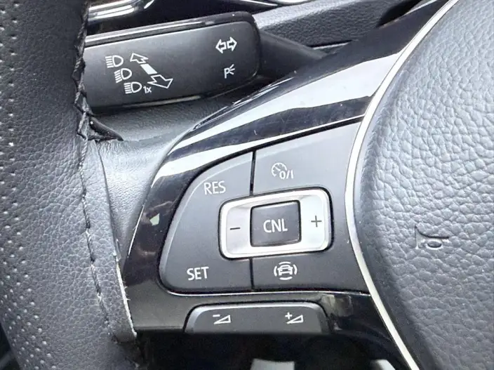 Volkswagen T-Roc 2022 Model 280TSI DSG 2WD Elite PLUS – фото 7